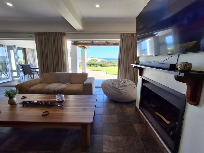6 Bedroom Property for Sale in Duyker Eiland Western Cape